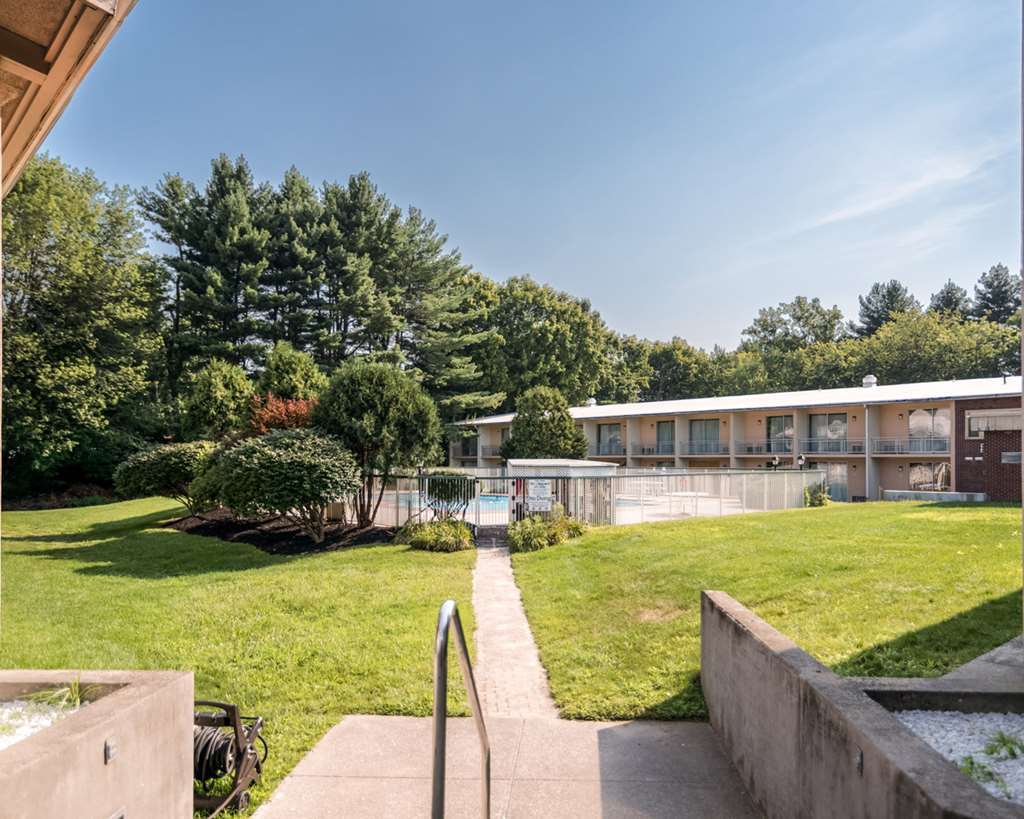 Rodeway Inn Greenfield Einrichtungen foto